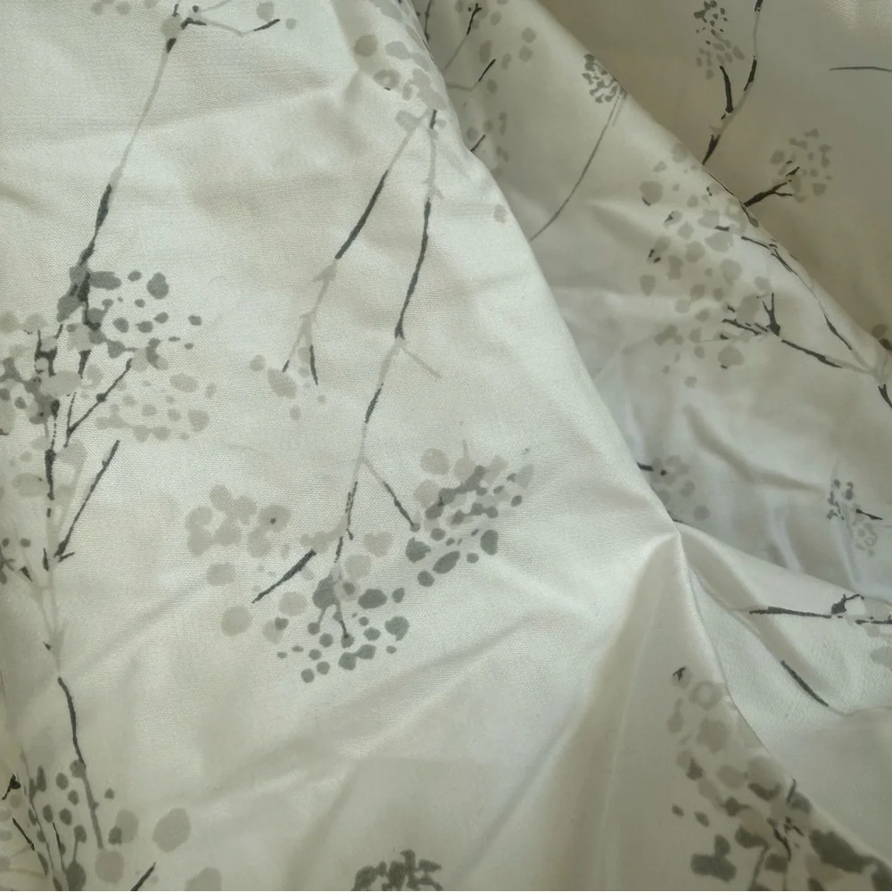Northern nights split king fitted sheet gray white design